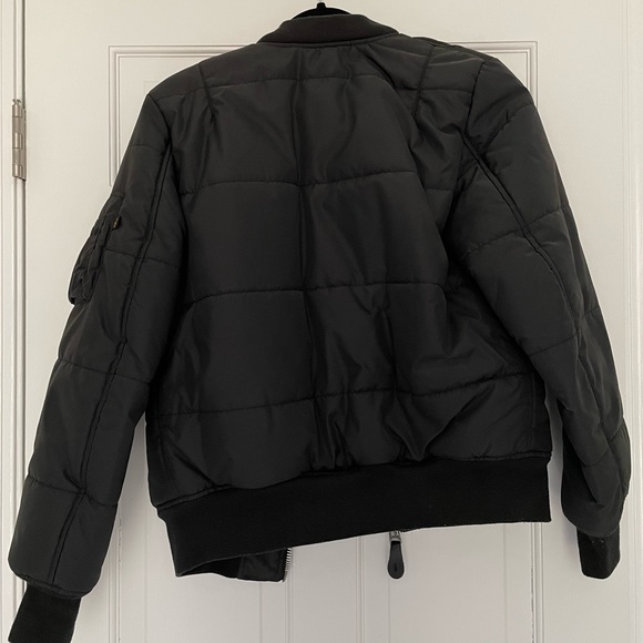 Black Alpha Industries Bomber Jacket - Picture 2 of 5